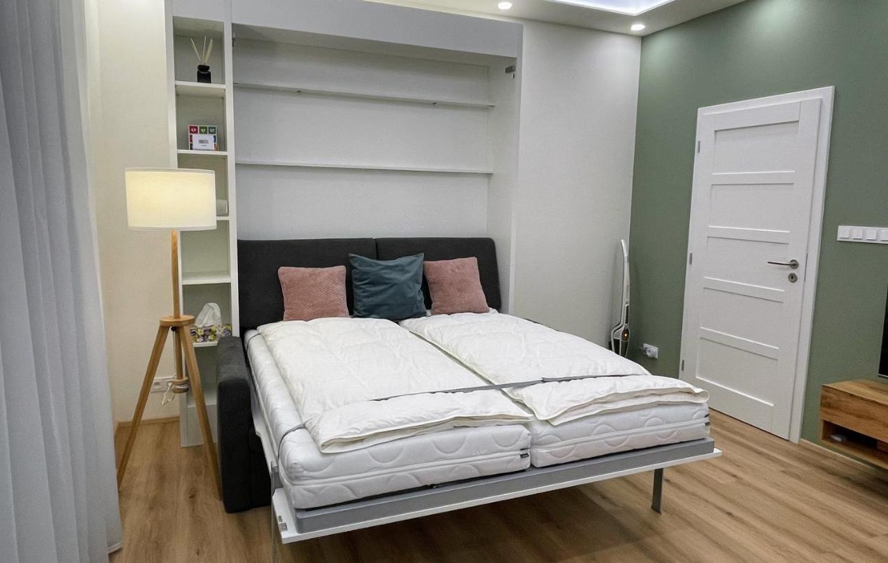 Apartman Plesivec U Sjezdovky アベルタミ エクステリア 写真